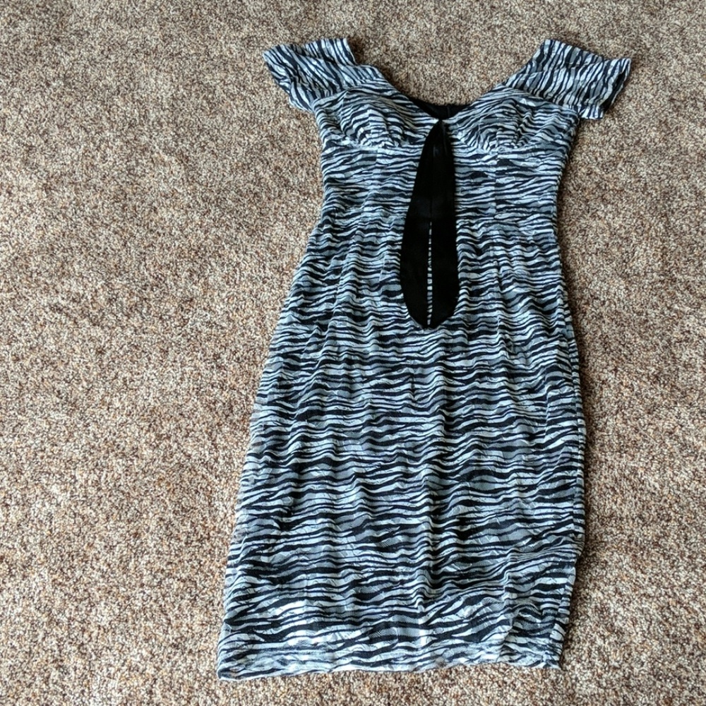 Vintage style Bettie Page black n white dress